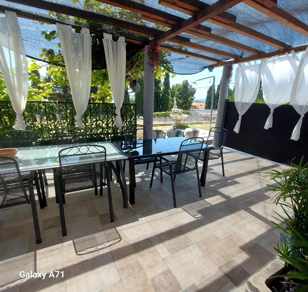 Lägenhet Apartmani Villa Viola Trogir